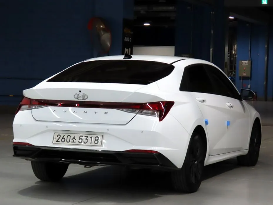 Hyundai AVANTE — фото 2