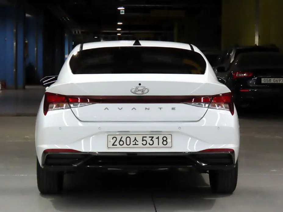 Hyundai AVANTE — фото 3