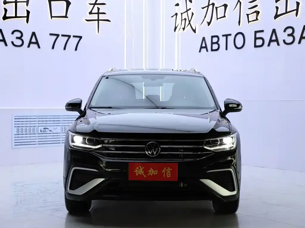 Volkswagen Tiguan L — фото 2