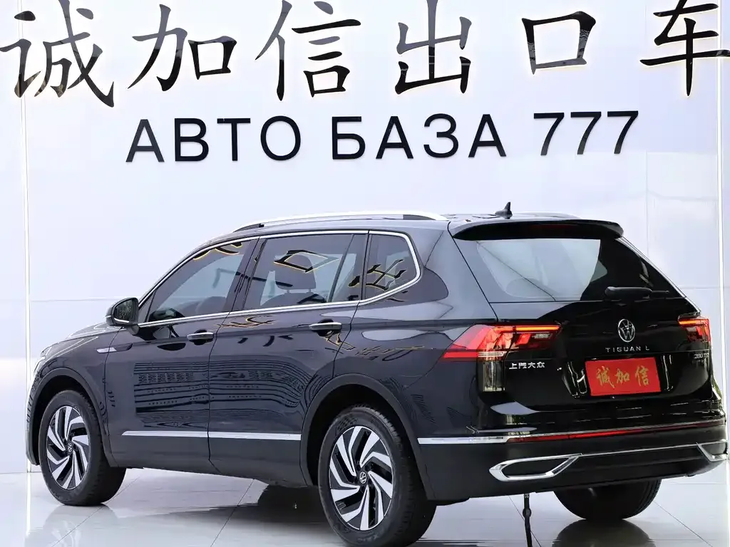 Volkswagen Tiguan L — фото 6