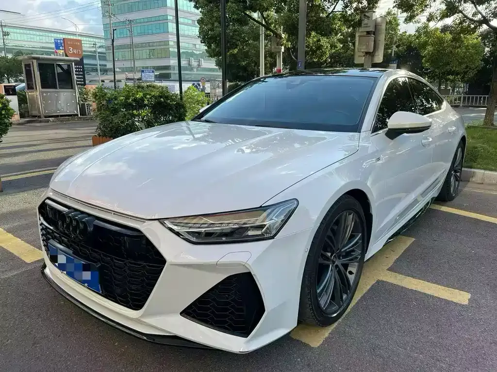Audi A7 — фото 1