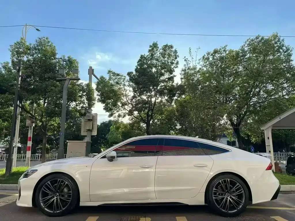 Audi A7 — фото 9