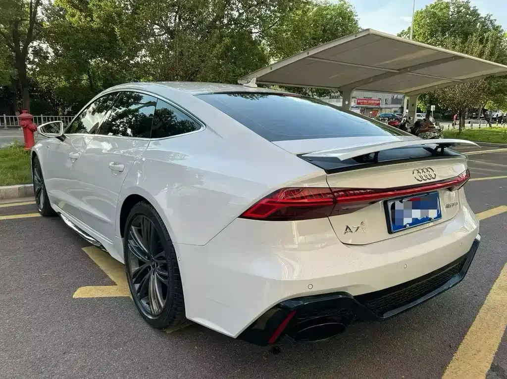 Audi A7 — фото 8