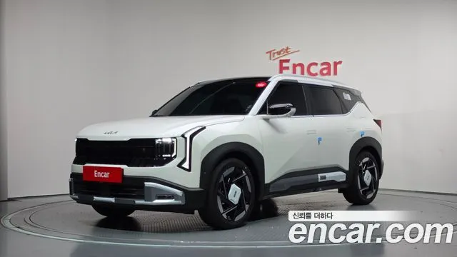 Kia Seltos — фото 1