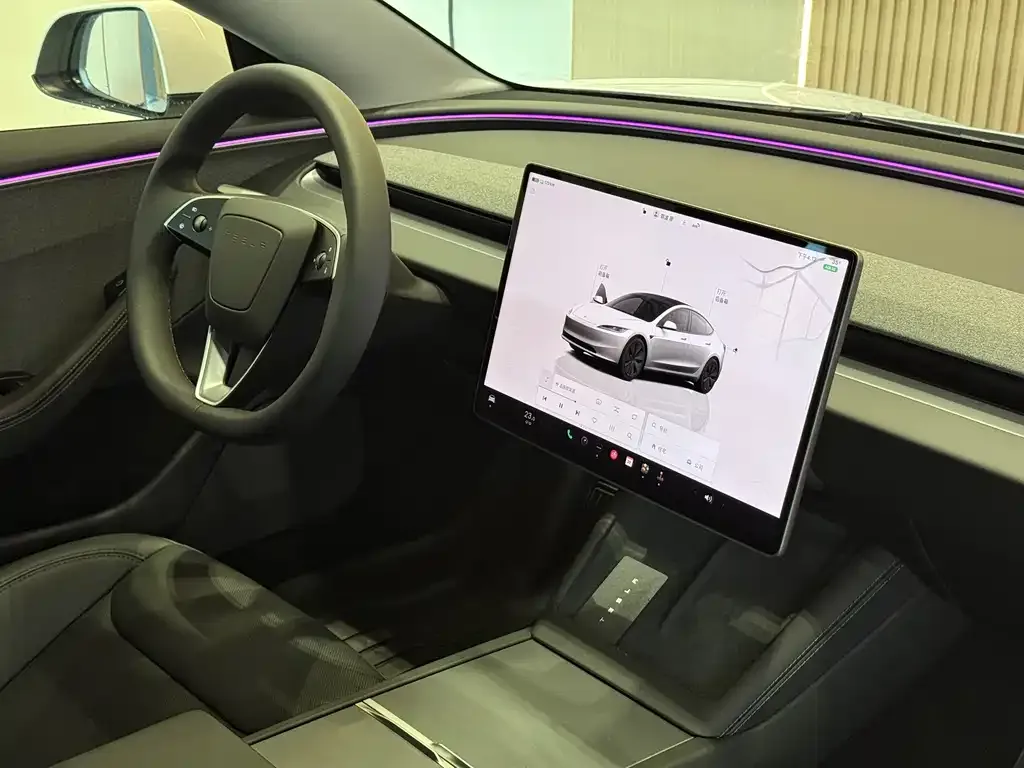 Tesla Model 3 — фото 6