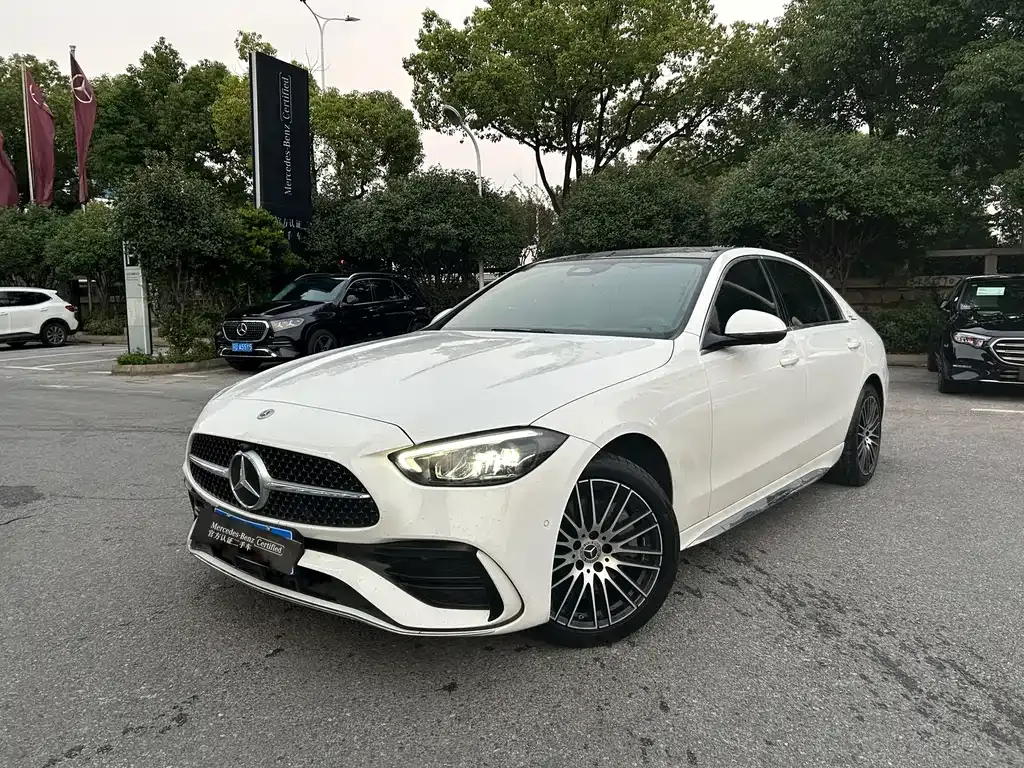 Mercedes-Benz C-Class — фото 1