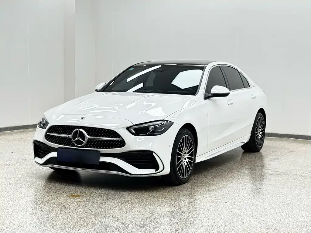 Mercedes-Benz C-Class — фото 1
