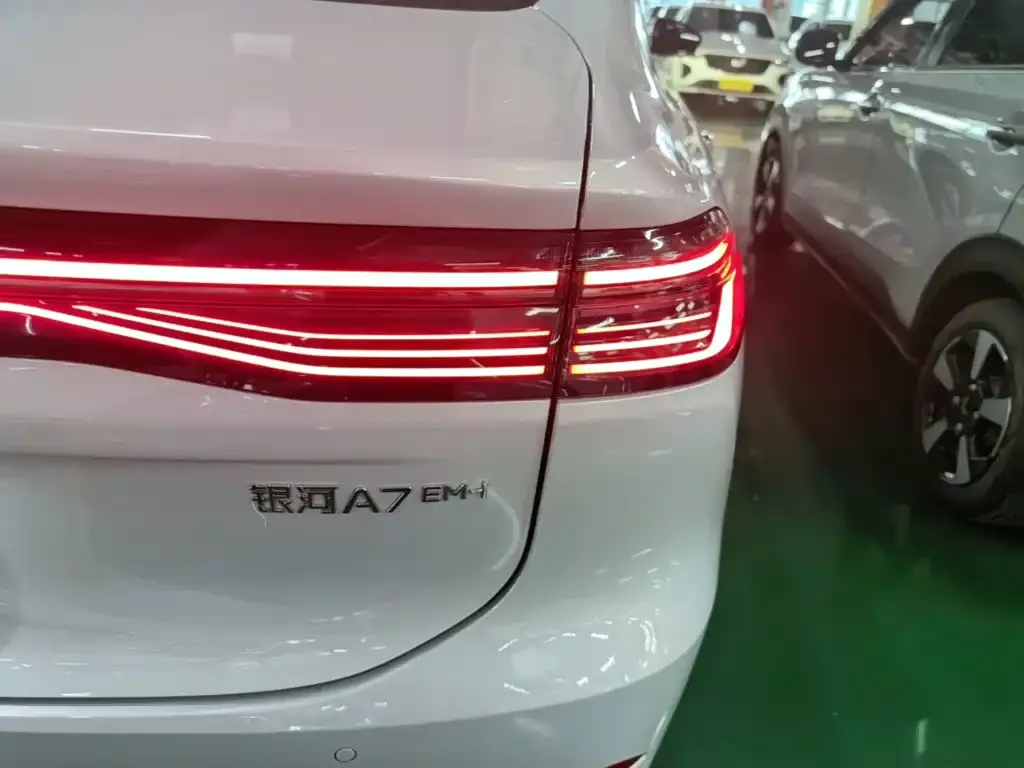 Geely Galaxy A7 EM — фото 4