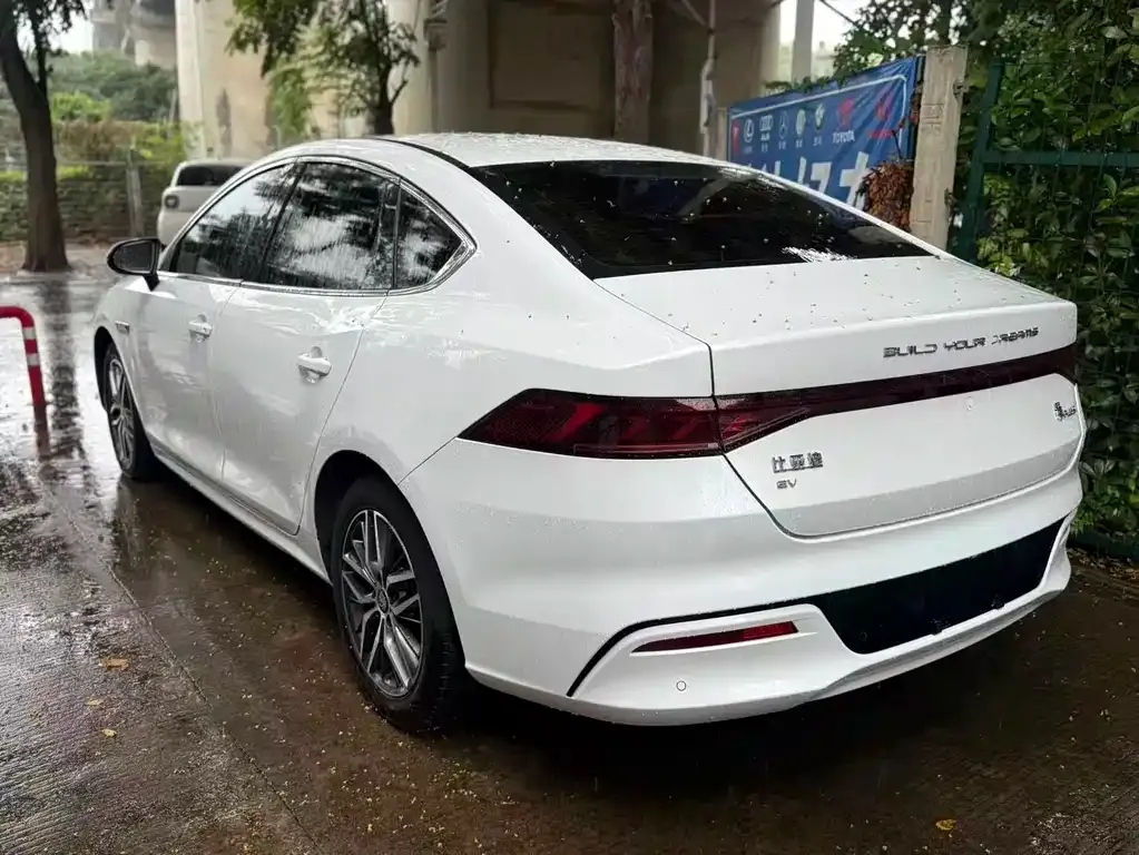 BYD Qin PLUS — фото 8