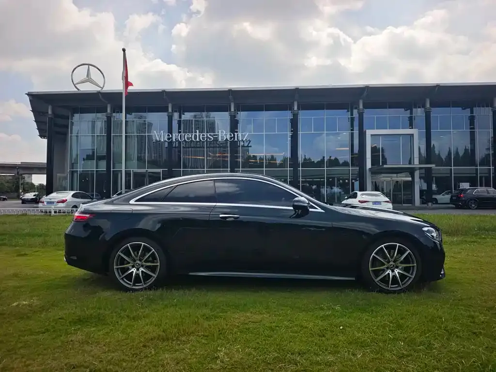 Mercedes-Benz E-Class (Import) — фото 2