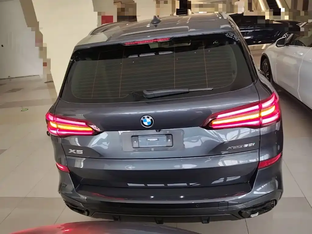BMW X5 (Import) — фото 3