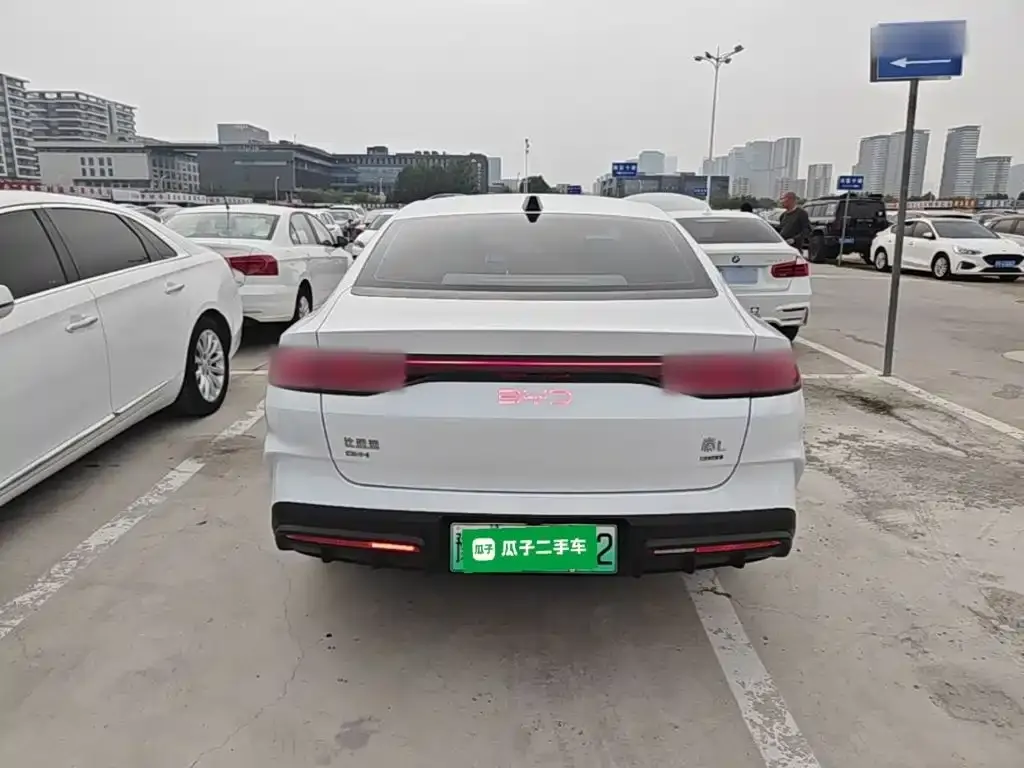 BYD Qin L — фото 4