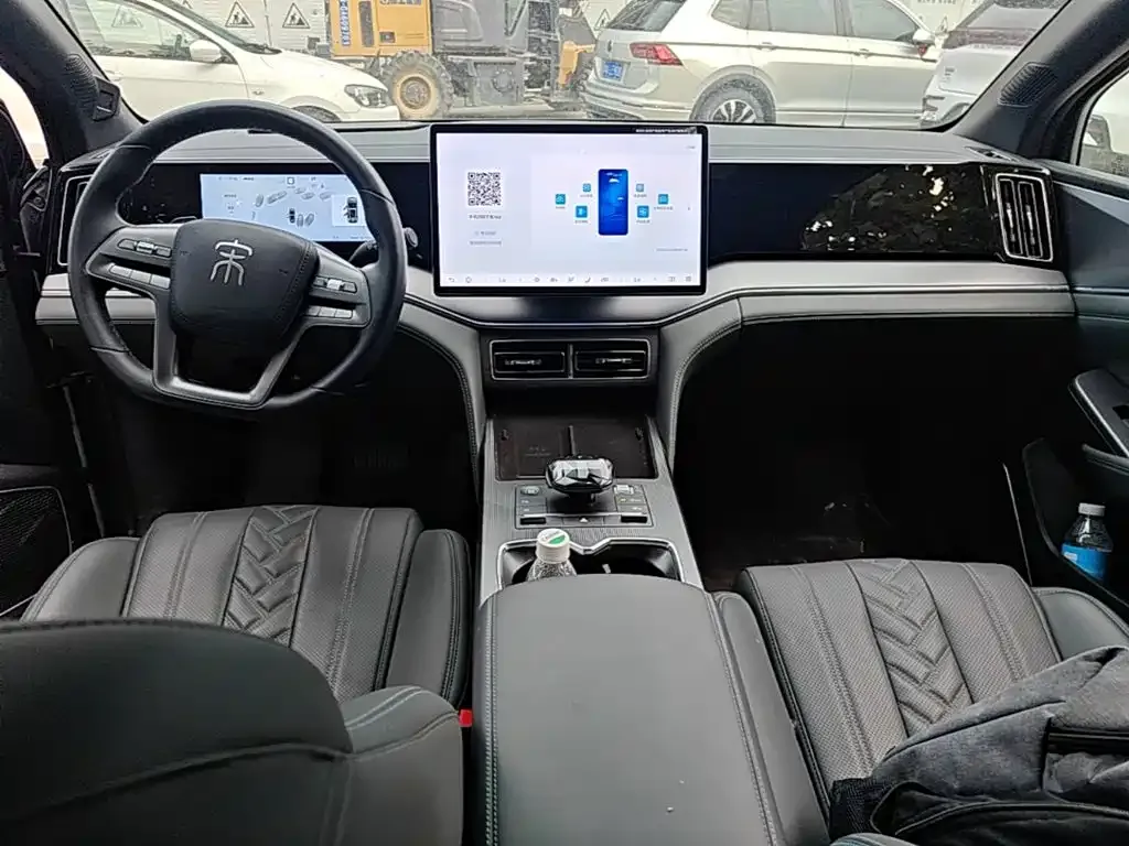 BYD L DM-i — фото 6