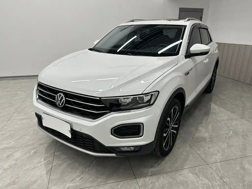 Volkswagen T-Roc — фото 1