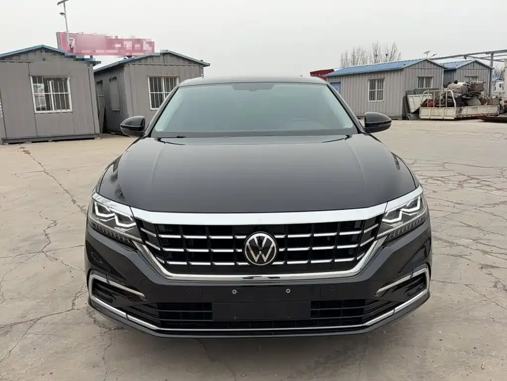 Volkswagen Passat — фото 10