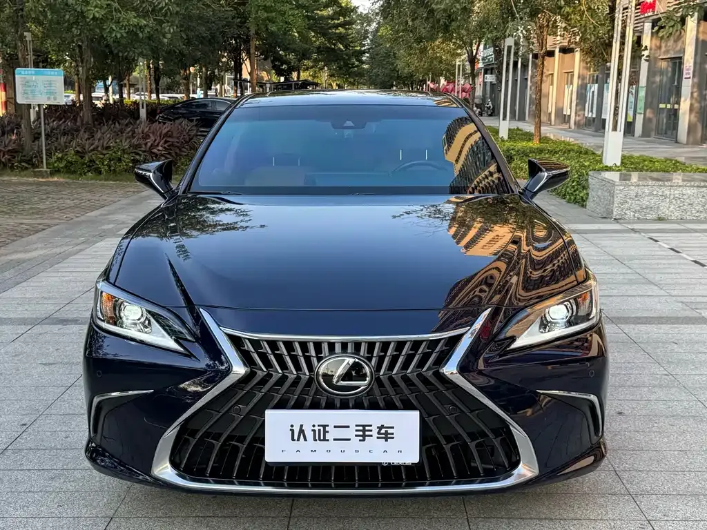 Lexus ES — фото 7