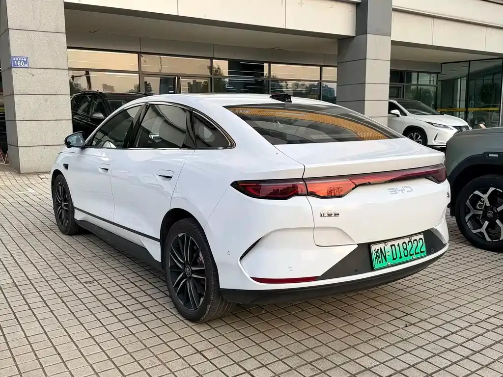 BYD Qin L — фото 7