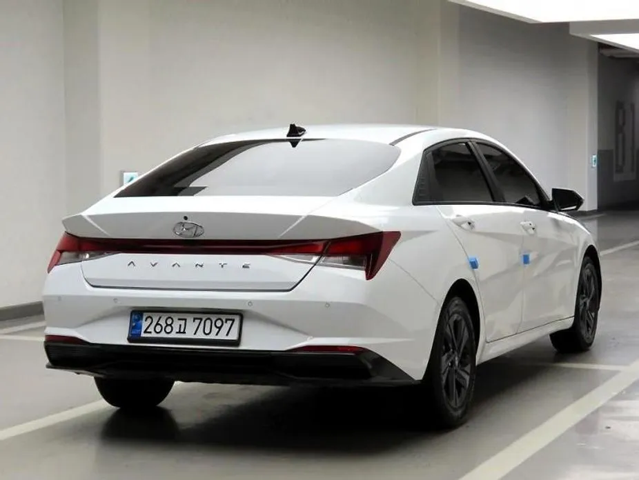 Hyundai AVANTE — фото 2