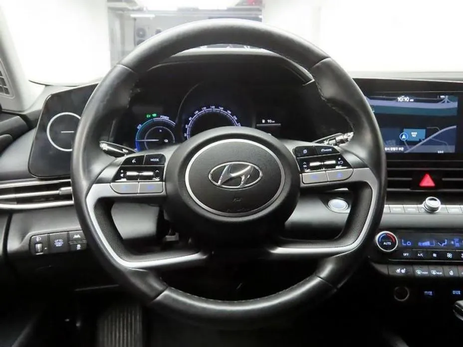 Hyundai AVANTE — фото 9