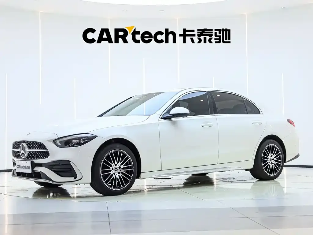 Mercedes-Benz C-Class — фото 1
