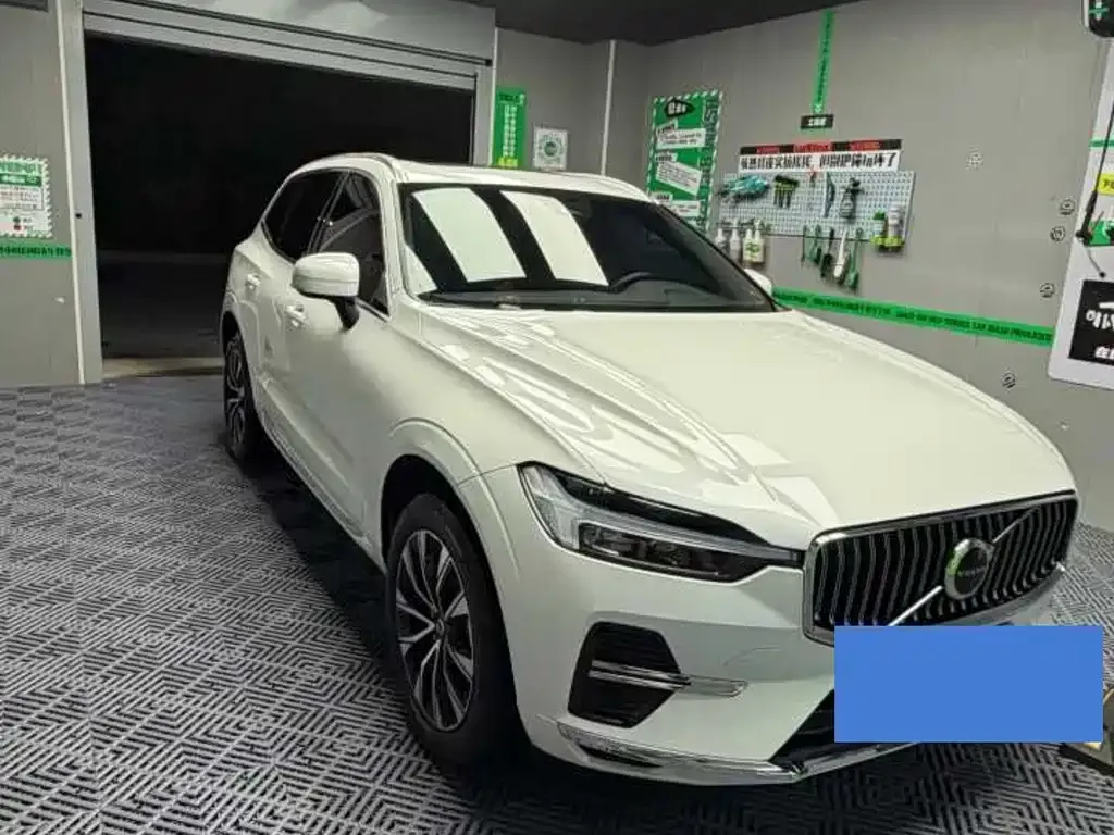 Volvo XC60 — фото 2