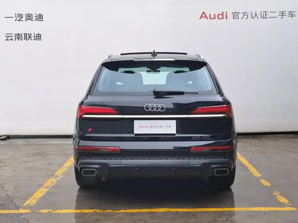 Audi Q7 — фото 10