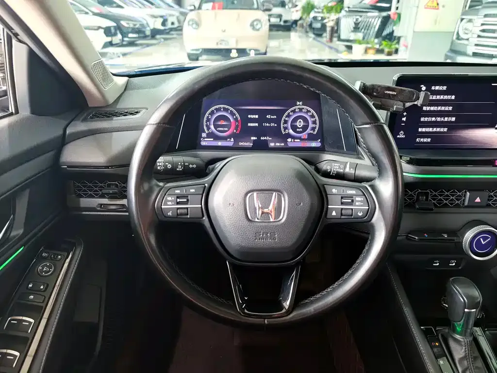 Honda Accord — фото 4