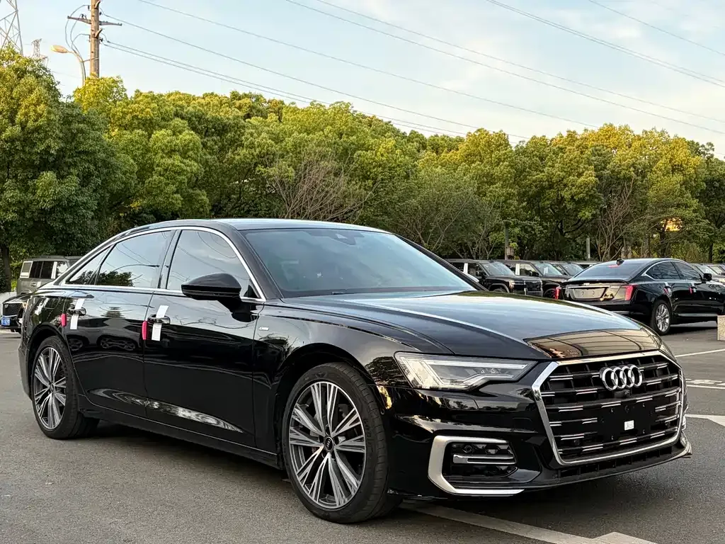Audi A6L — фото 10