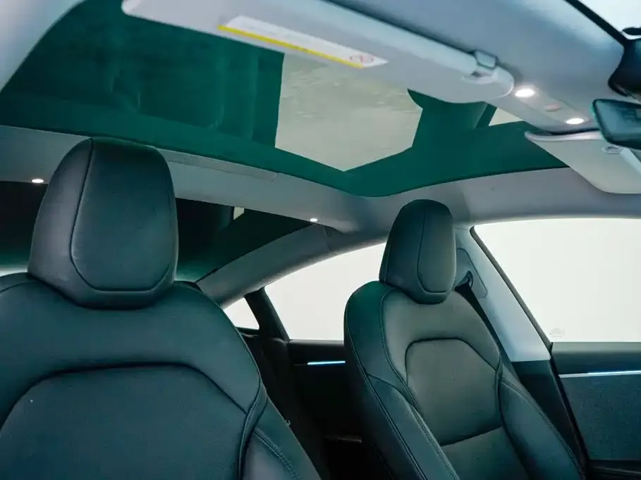 Tesla Model 3 — фото 2