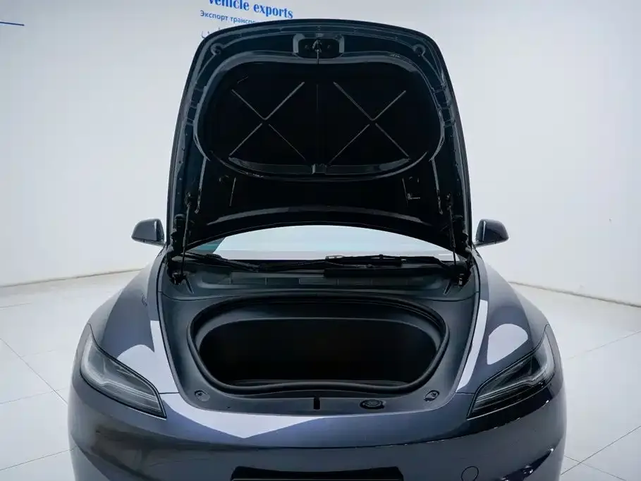 Tesla Model 3 — фото 4