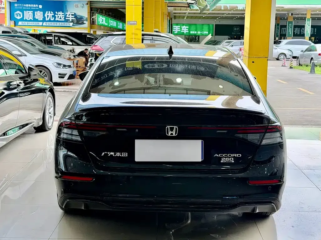 Honda Accord — фото 2