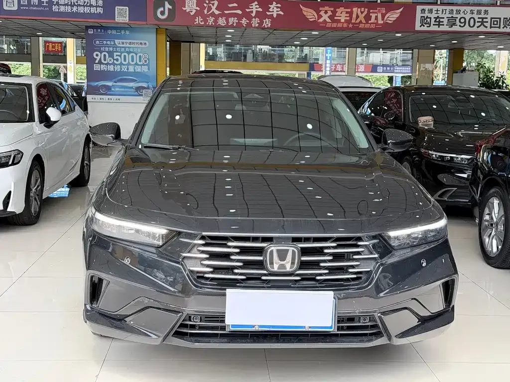 Honda Accord — фото 3