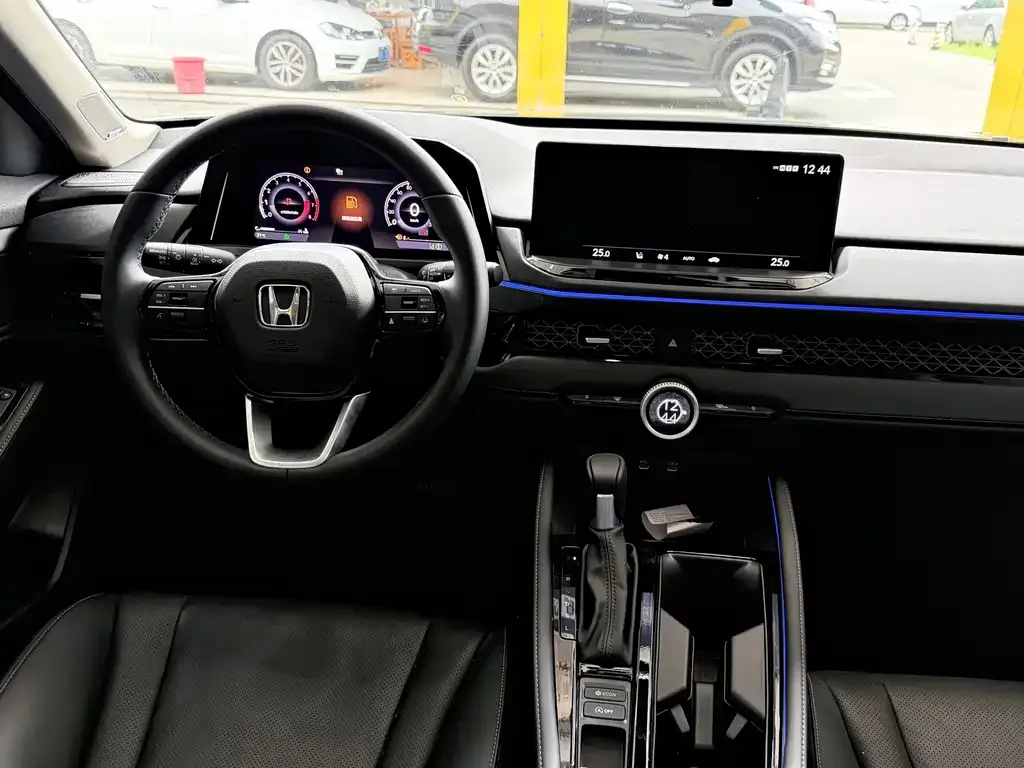 Honda Accord — фото 5