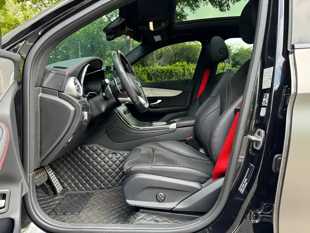Mercedes-Benz GLC AMG — фото 6