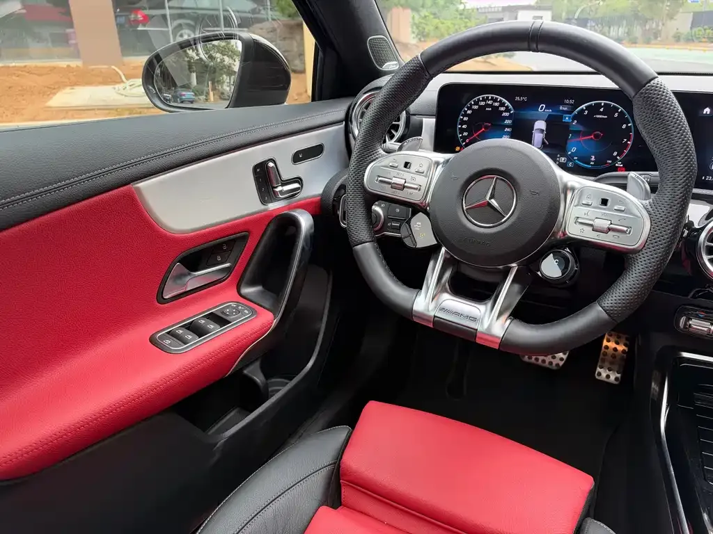 Mercedes-Benz A-Class AMG — фото 5