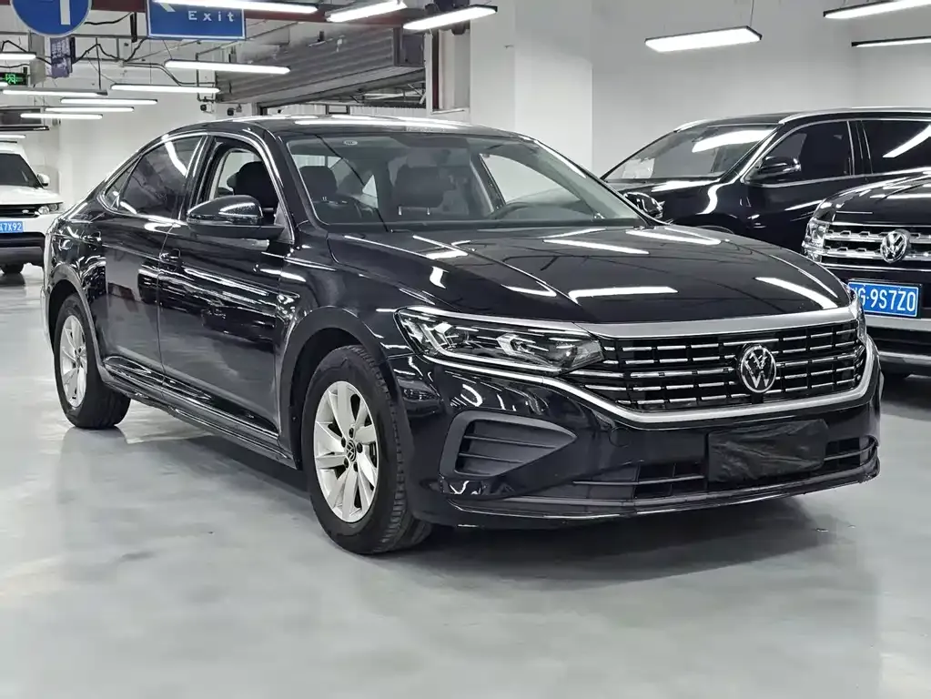 Volkswagen Passat — фото 9