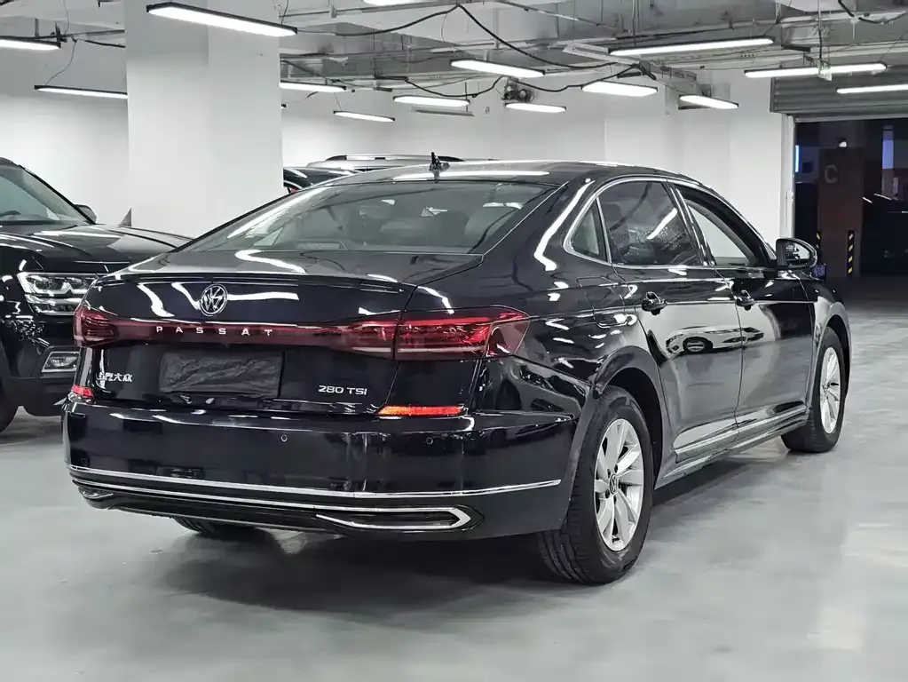 Volkswagen Passat — фото 6