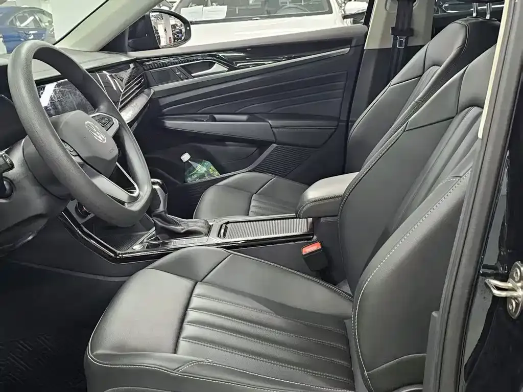 Volkswagen Passat — фото 4