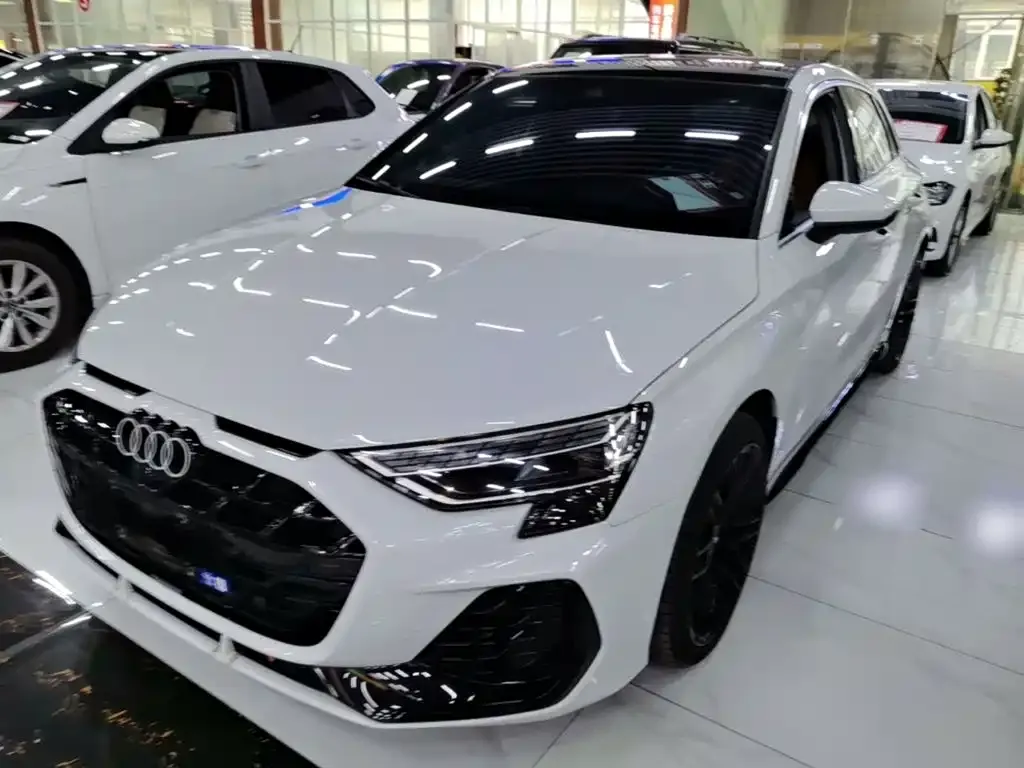 Audi A3 — фото 1