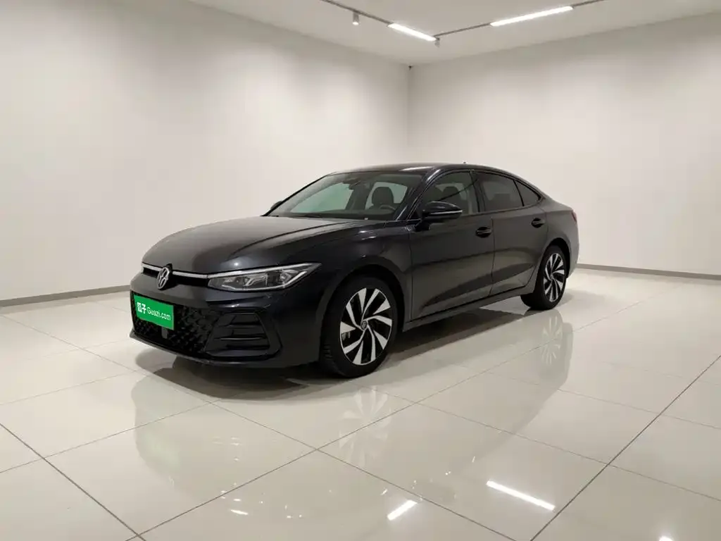 Volkswagen Passat — фото 1