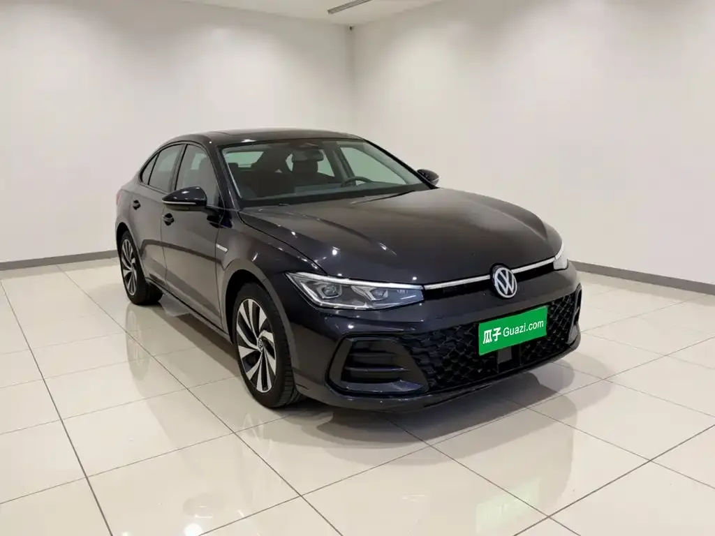 Volkswagen Passat — фото 2