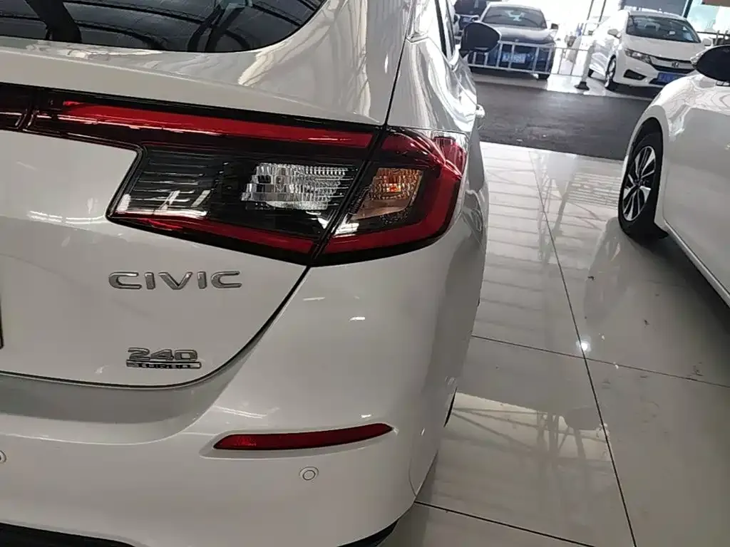 Honda Civic — фото 5