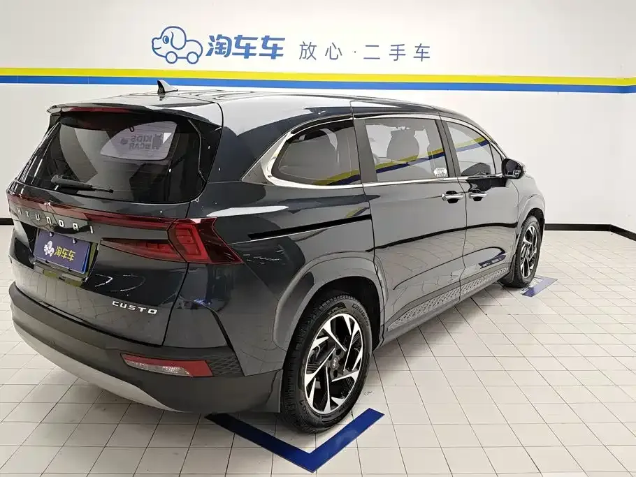 Hyundai Custo — фото 10