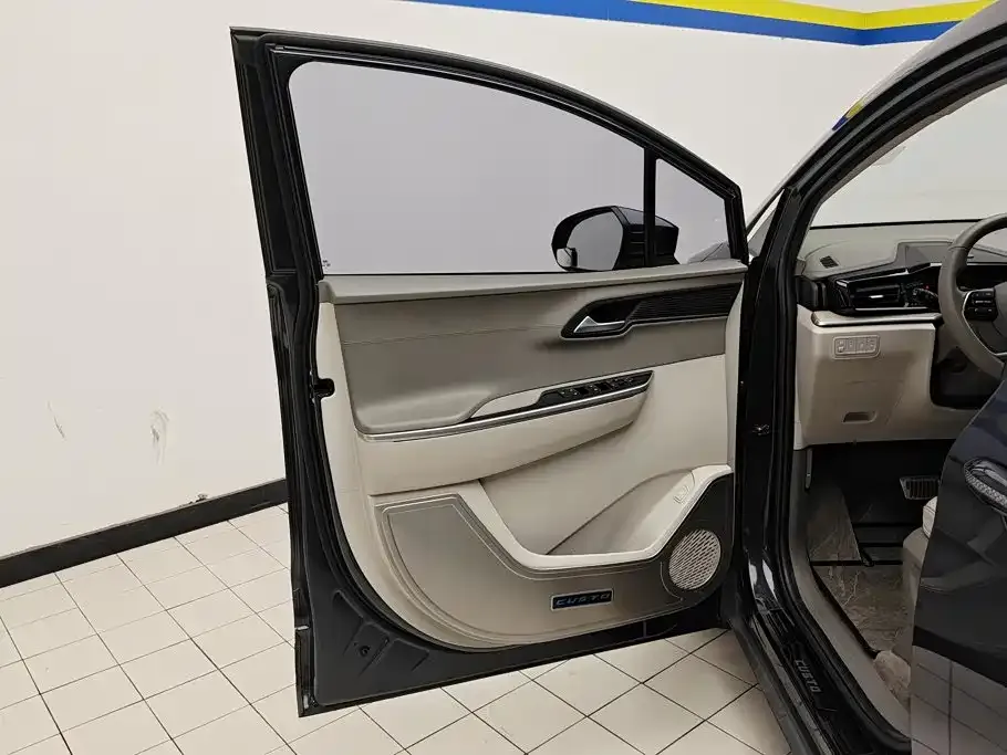 Hyundai Custo — фото 7