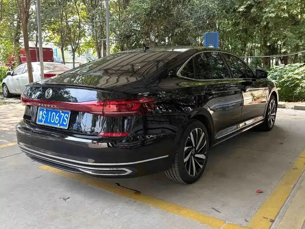 Volkswagen Passat — фото 8