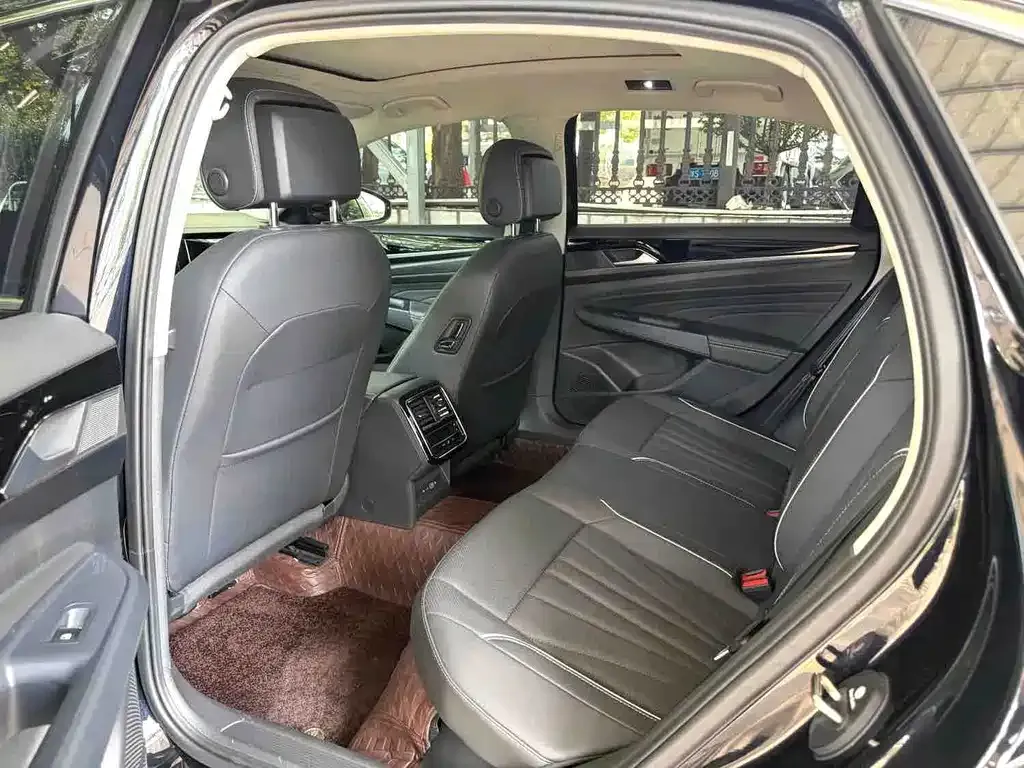 Volkswagen Passat — фото 3