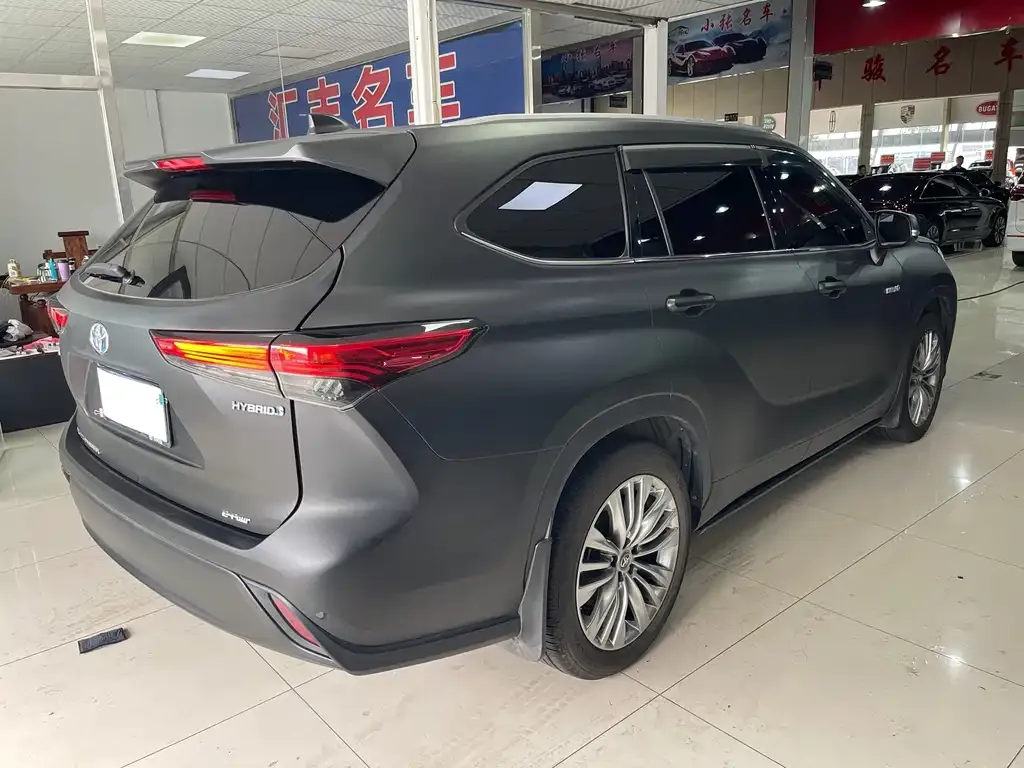 Toyota Highlander — фото 2