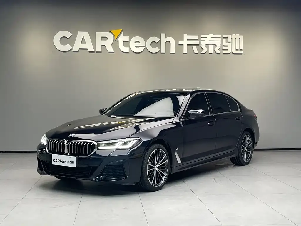 BMW 5 Series — фото 1