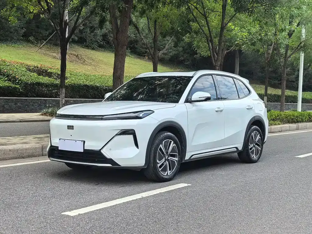 Geely Galaxy Xingjian 7 — фото 1