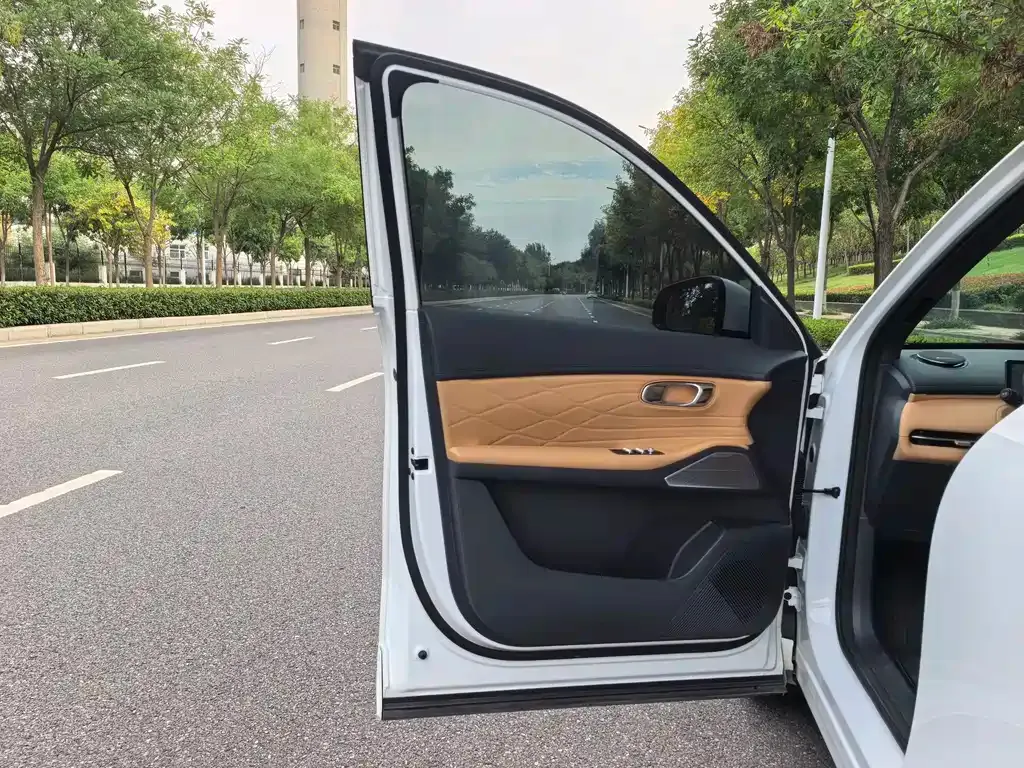 Geely Galaxy Xingjian 7 — фото 10